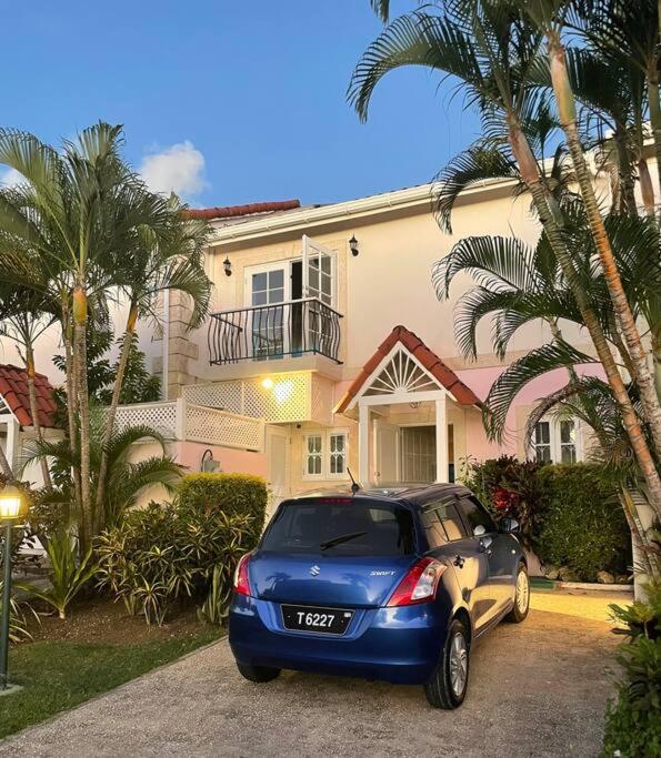 Nanpa, Luxury Family Three Bed Villa, St James West Coast, Private Pool Saint James Bagian luar foto