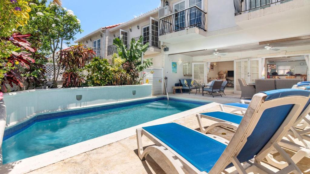 Nanpa, Luxury Family Three Bed Villa, St James West Coast, Private Pool Saint James Bagian luar foto