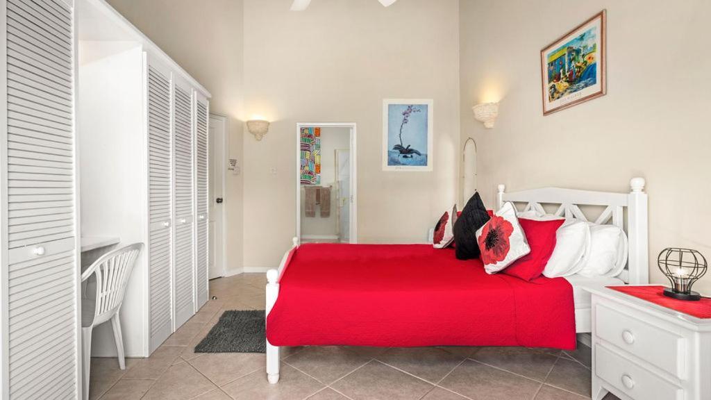 Nanpa, Luxury Family Three Bed Villa, St James West Coast, Private Pool Saint James Bagian luar foto
